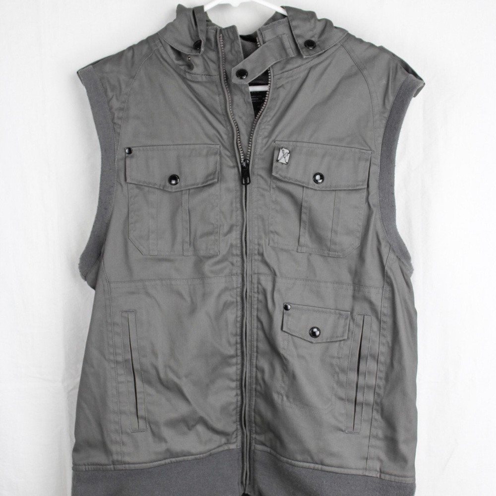 Sleeveless Marc Ecko Traveler Vest